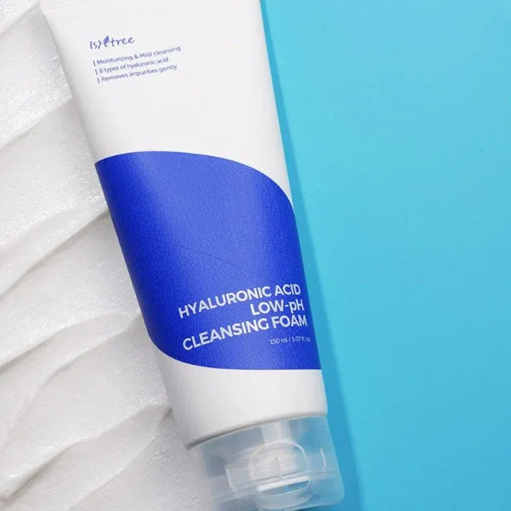 Isntree Hyaluronic Acid Low-pH Cleansing Foam 150ml