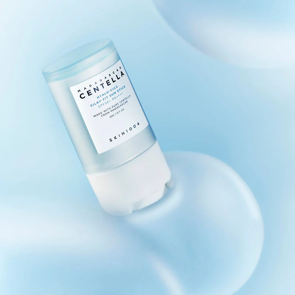Skin1004 Madagascar Centella Hyalu-Cica Silky-fit Sun Stick LSF 50+ PA++++