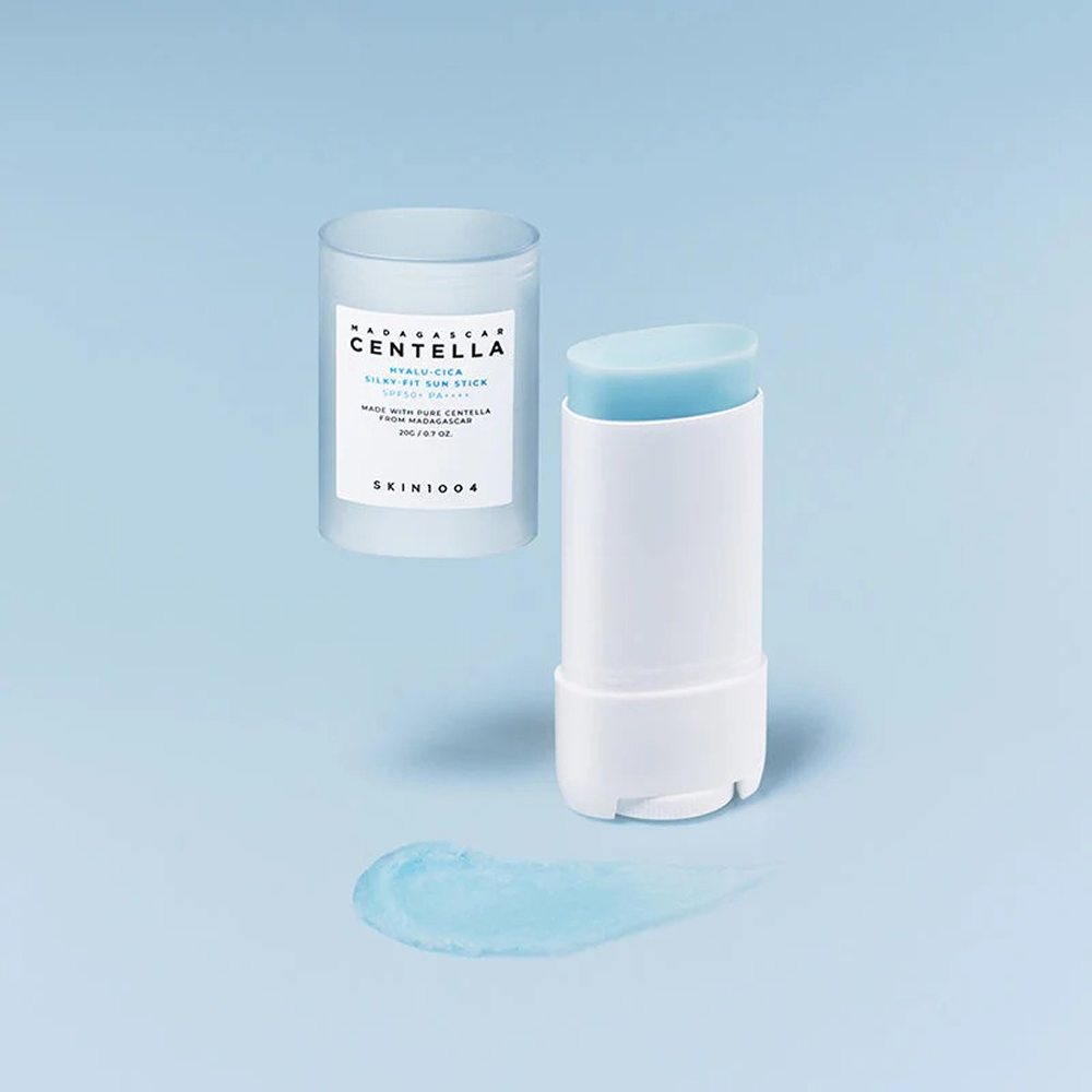 Skin1004 Madagascar Centella Hyalu-Cica Silky-fit Sun Stick LSF 50+ PA++++